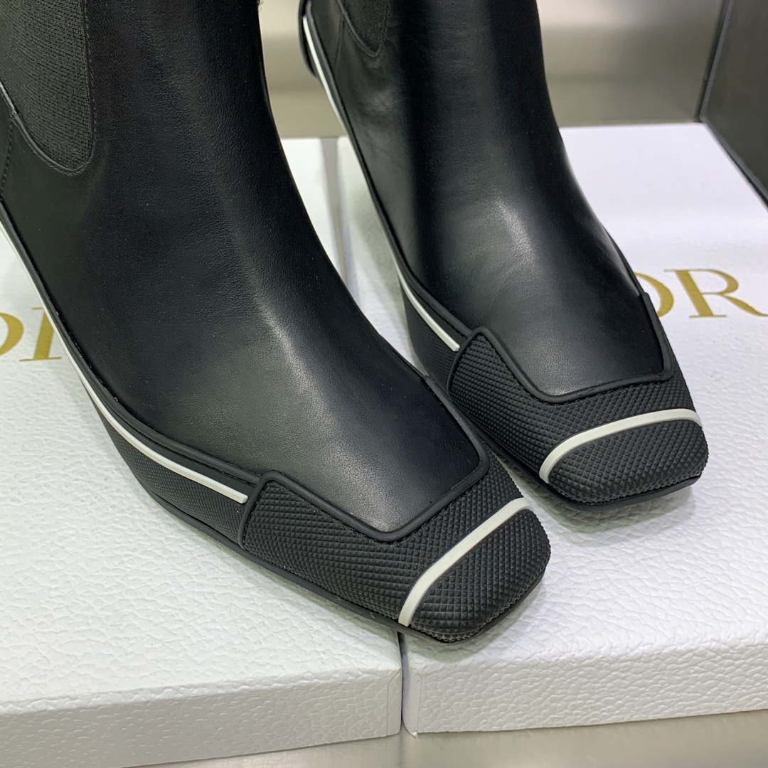 Dior Women's  Shoes KCI796VSO_S20X  D-Motion Heeled Ankle Boot 191441