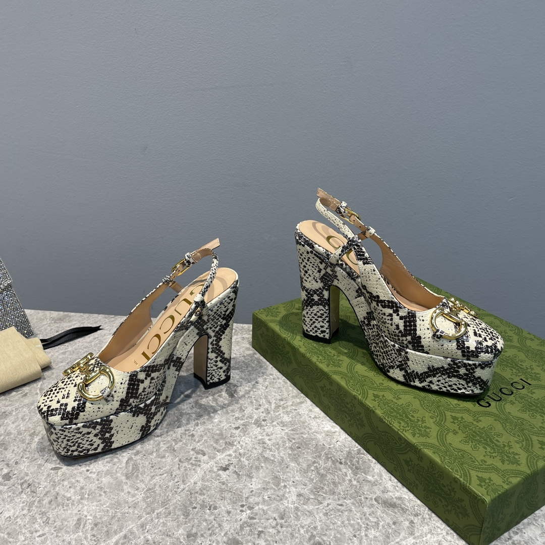 Gucci 723837 Women's python print high heel pump G66746