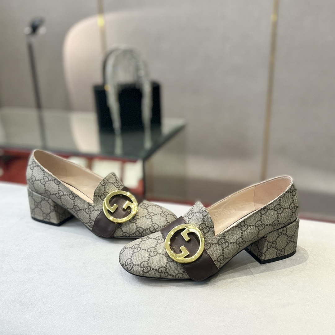 Gucci Women Shoes Style ?700271 DKSD0 1000 Women's lug sole Interlocking G loafer 191396