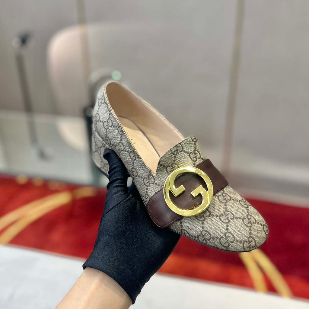 Gucci Women Shoes Style ?700271 DKSD0 1000 Women's lug sole Interlocking G loafer 191396