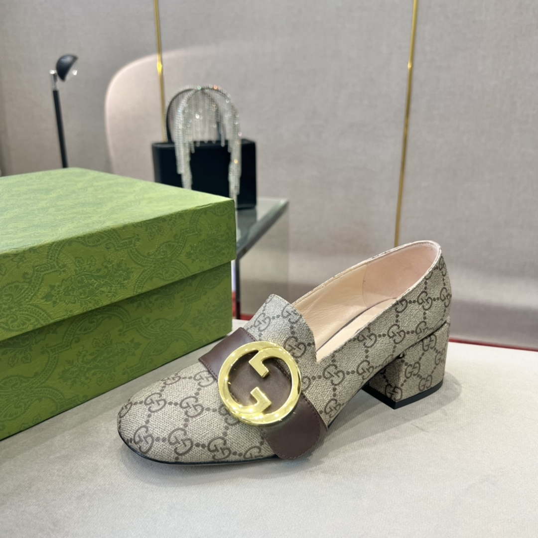 Gucci Women Shoes Style ?700271 DKSD0 1000 Women's lug sole Interlocking G loafer 191396 - 35 - View 7