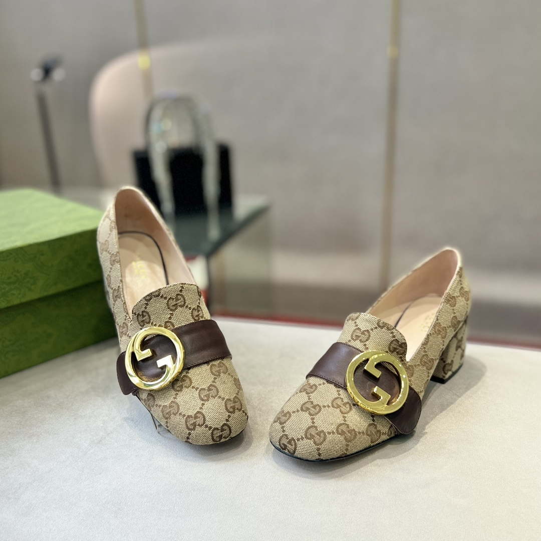 Gucci Women Shoes Style ?700271 DKSD0 1000 Women's lug sole Interlocking G loafer 191397