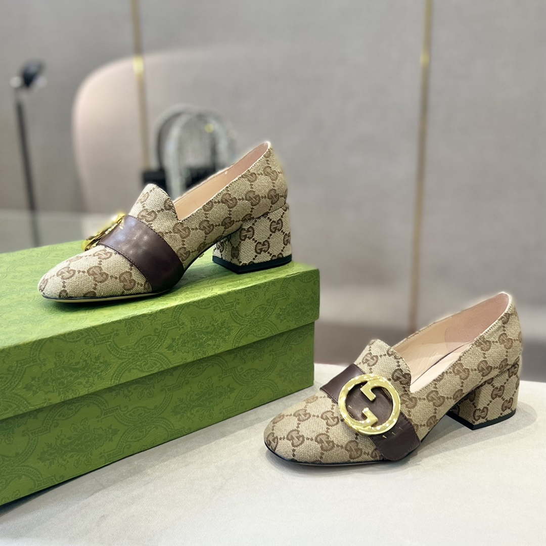 Gucci Women Shoes Style ?700271 DKSD0 1000 Women's lug sole Interlocking G loafer 191397