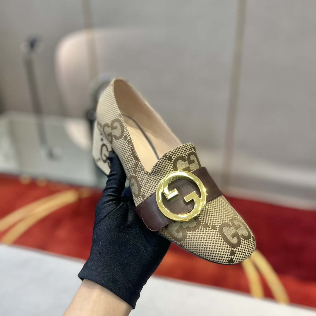 Gucci Women Shoes Style ?700271 DKSD0 1000 Women's lug sole Interlocking G loafer 191398