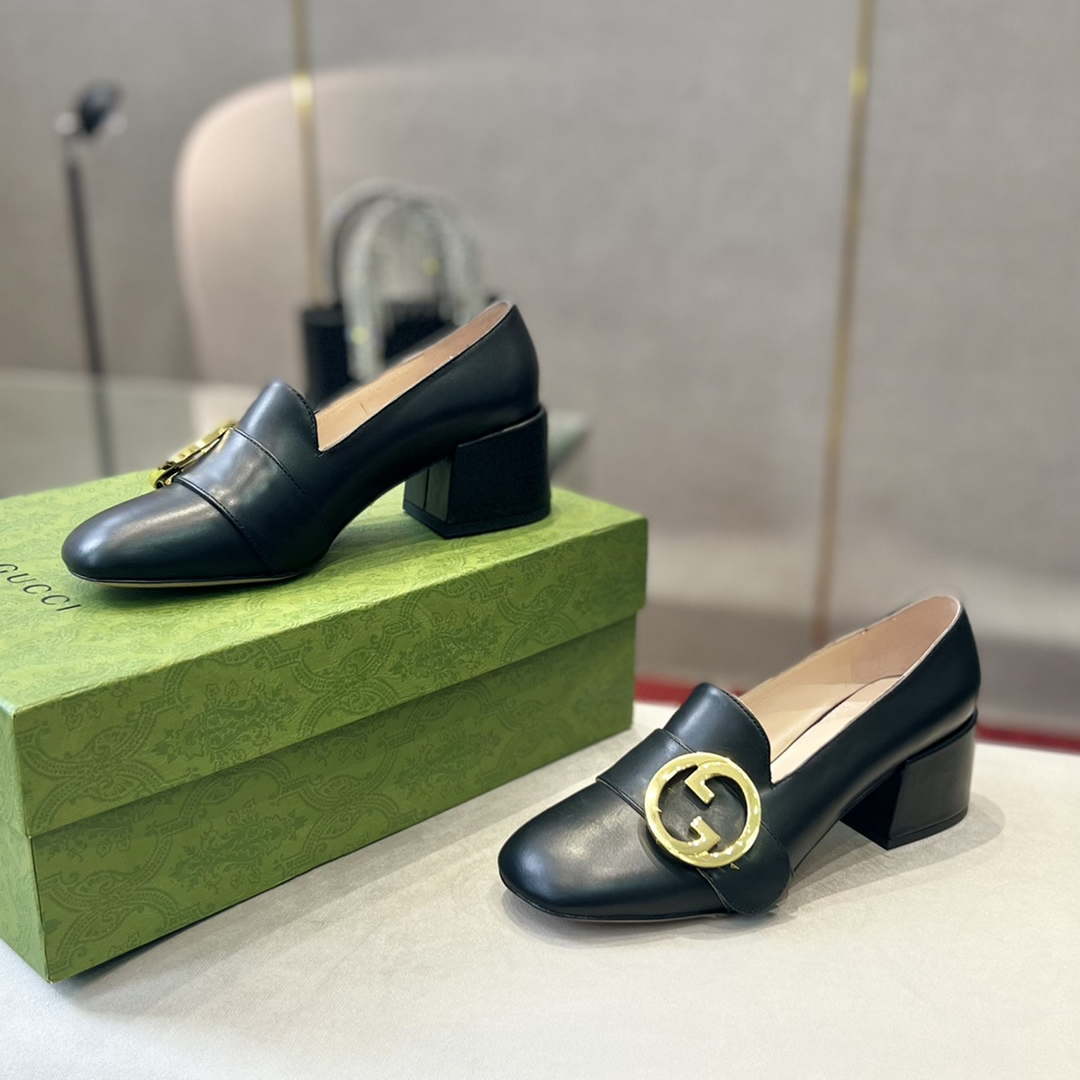 Gucci Women Shoes Style ?700271 DKSD0 1000 Women's lug sole Interlocking G loafer 191400