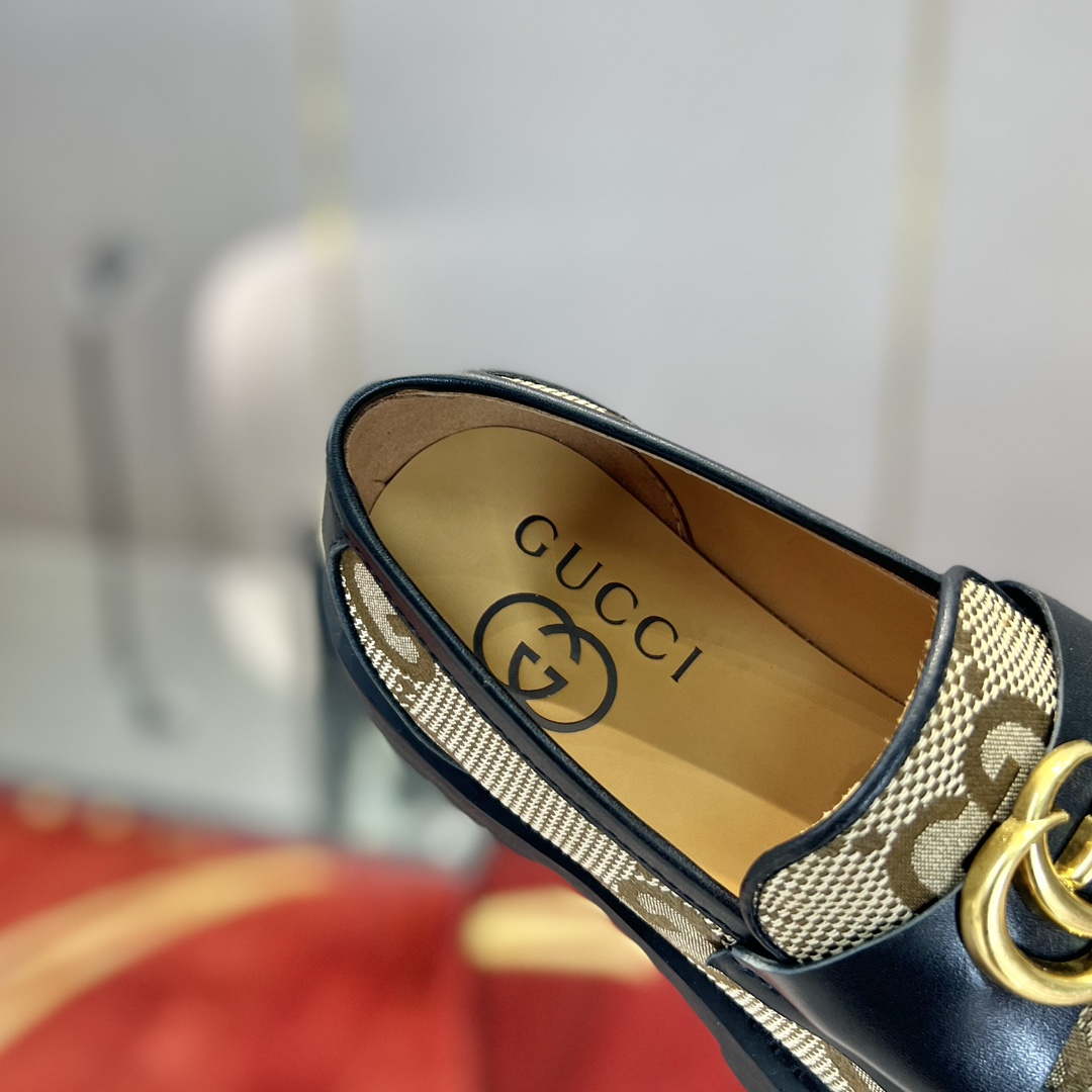 Gucci Women Shoes Style ?700271 DKSD0 1000 Women's lug sole Interlocking G loafer 191409 - 35 - View 8