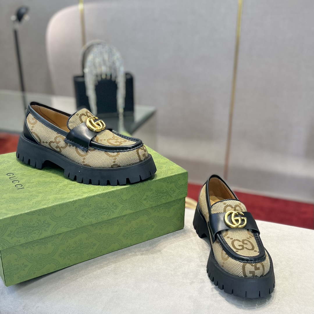 Gucci Women Shoes Style ?700271 DKSD0 1000 Women's lug sole Interlocking G loafer 191409