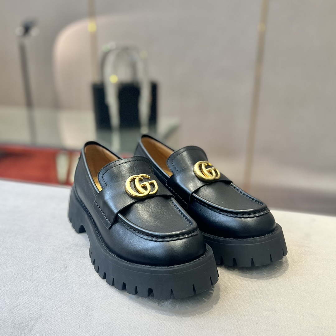 Gucci Women Shoes Style ?700271 DKSD0 1000 Women's lug sole Interlocking G loafer 191410
