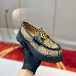 Gucci Women Shoes Style ?700271 DKSD0 1000 Women's lug sole Interlocking G loafer 191411 - 35 - View 6