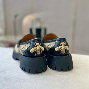 Gucci Women Shoes Style ?700271 DKSD0 1000 Women's lug sole Interlocking G loafer 191411 - 35 - View 2