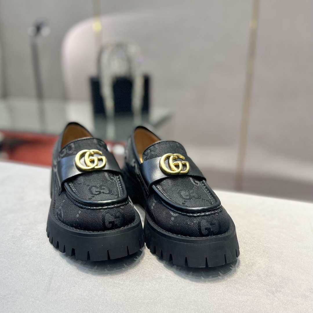 Gucci Women Shoes Style ?700271 DKSD0 1000 Women's lug sole Interlocking G loafer 191412