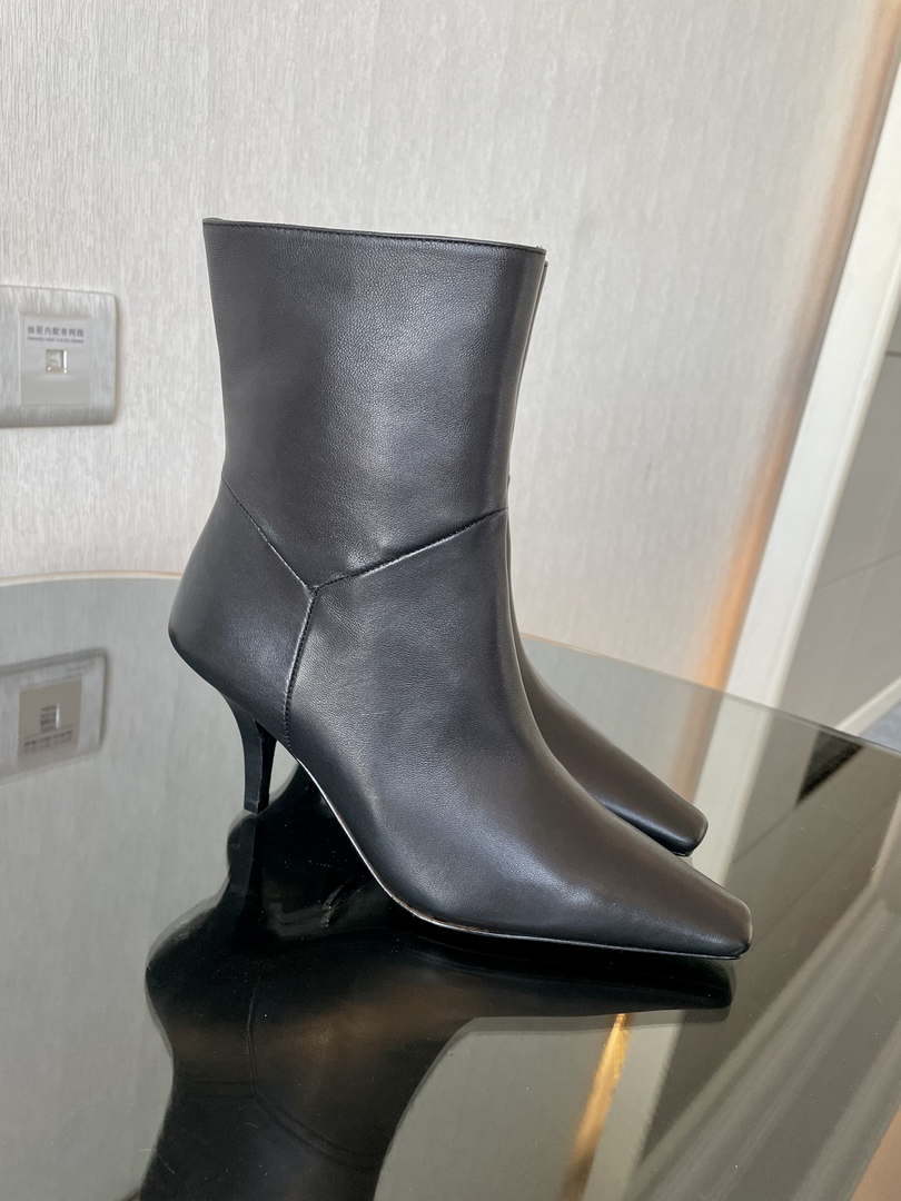 Gucci Women Shoes Style ?700022 C9D00 1000 Women's leather boot 193605