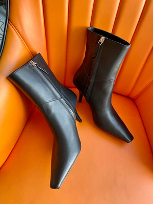 Gucci Women Shoes Style ?700022 C9D00 1000 Women's leather boot 193605 - 35 - View 3