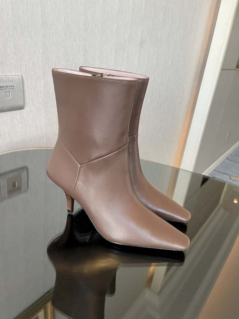 Gucci Women Shoes Style ?700022 C9D00 1000 Women's leather boot 193606
