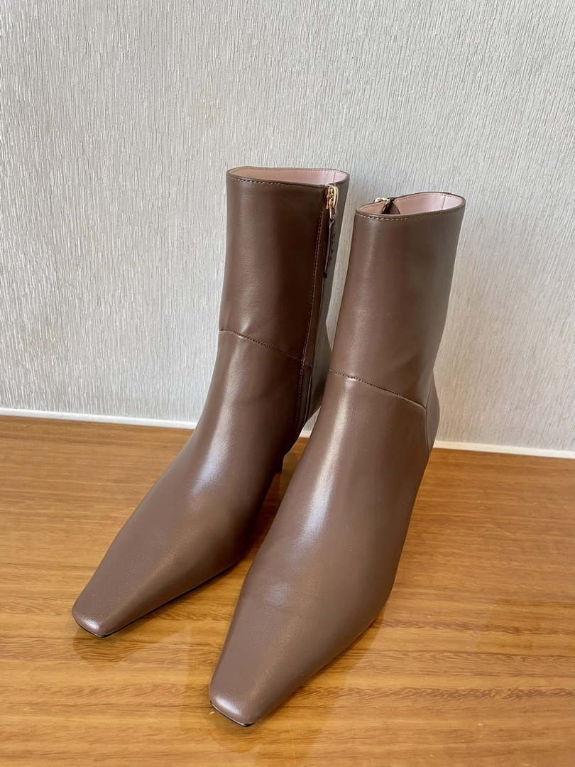 Gucci Women Shoes Style ?700022 C9D00 1000 Women's leather boot 193606