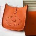Hermes H083434 Evelyne III 29 bag Designer Hermes Shoulder Bag 203871 Orange - Default Title - View 1