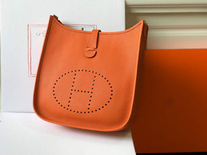 Hermes H083434 Evelyne III 29 bag Designer Hermes Shoulder Bag 203871 Orange - Default Title - View 1