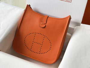 Hermes H083434 Evelyne III 29 bag Designer Hermes Shoulder Bag 203871 Orange - Default Title - View 5