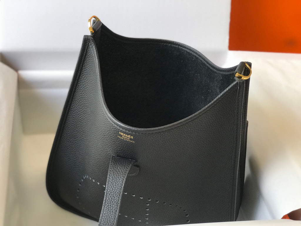 Hermes Evelyne III 29 bag Designer Hermes Shoulder Bag Black