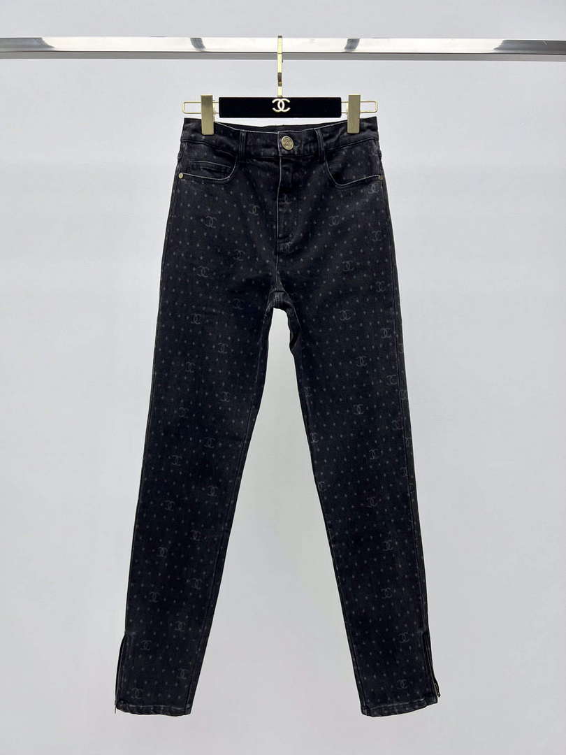 Chanel Women's Fashion Jeans C58813