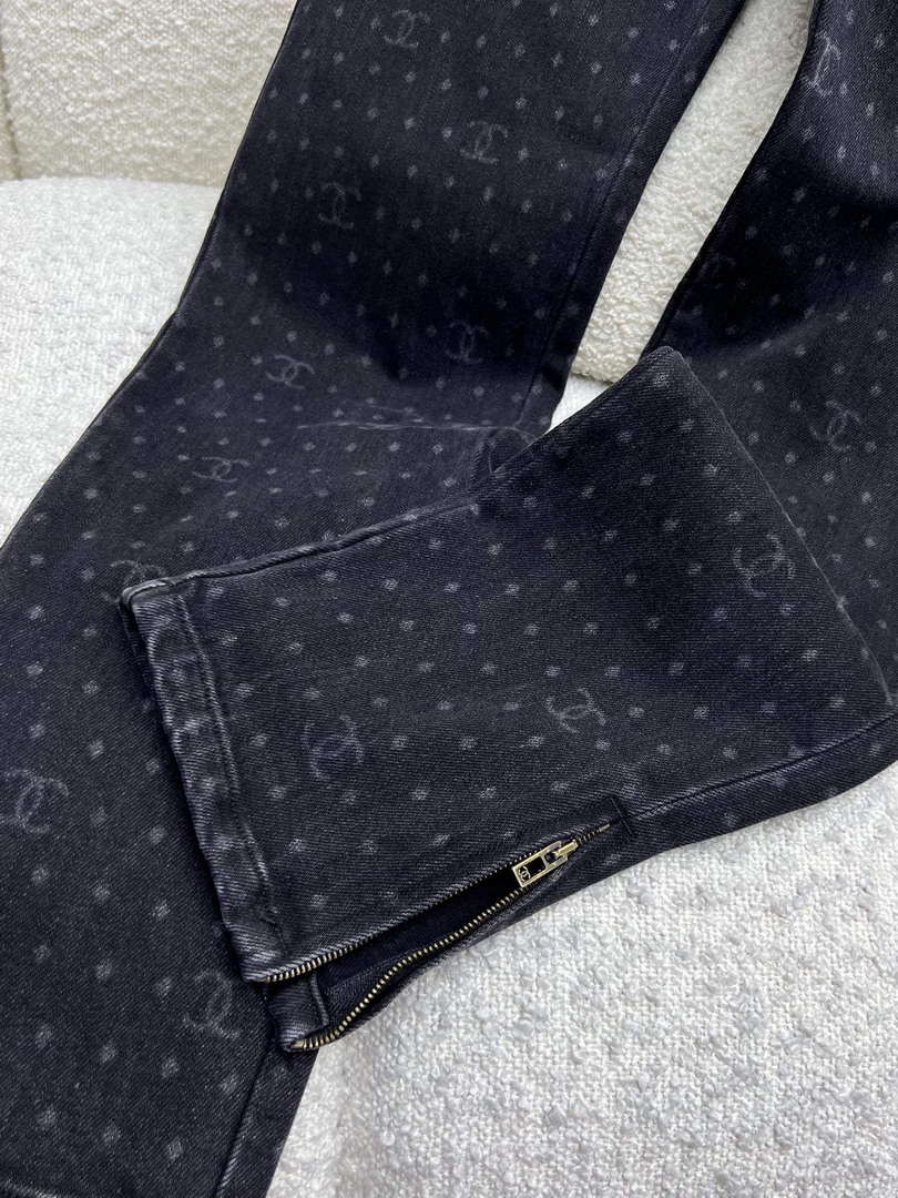 Chanel Women's Fashion Jeans C58813
