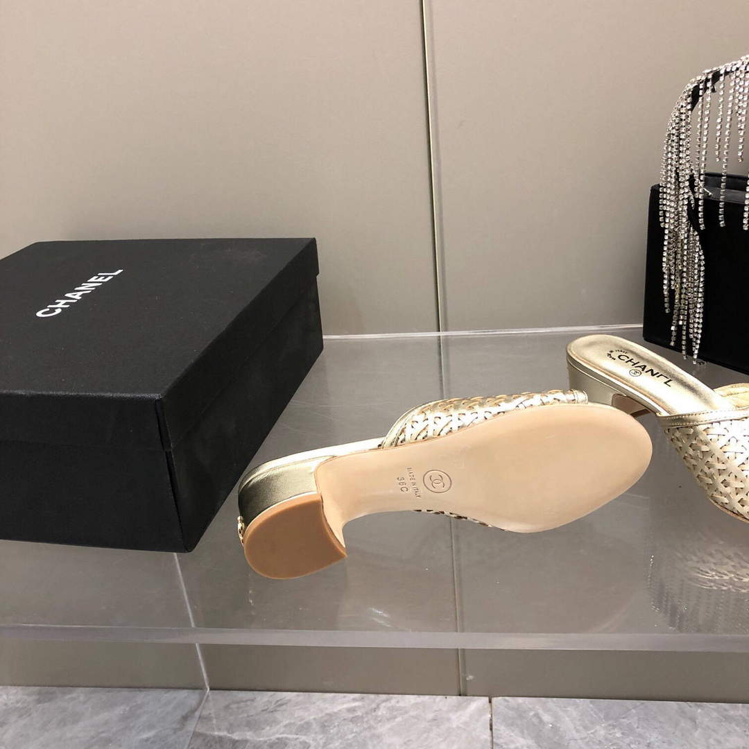 Chanel Women's Sandals Chanel Slippers Lambskin C90184