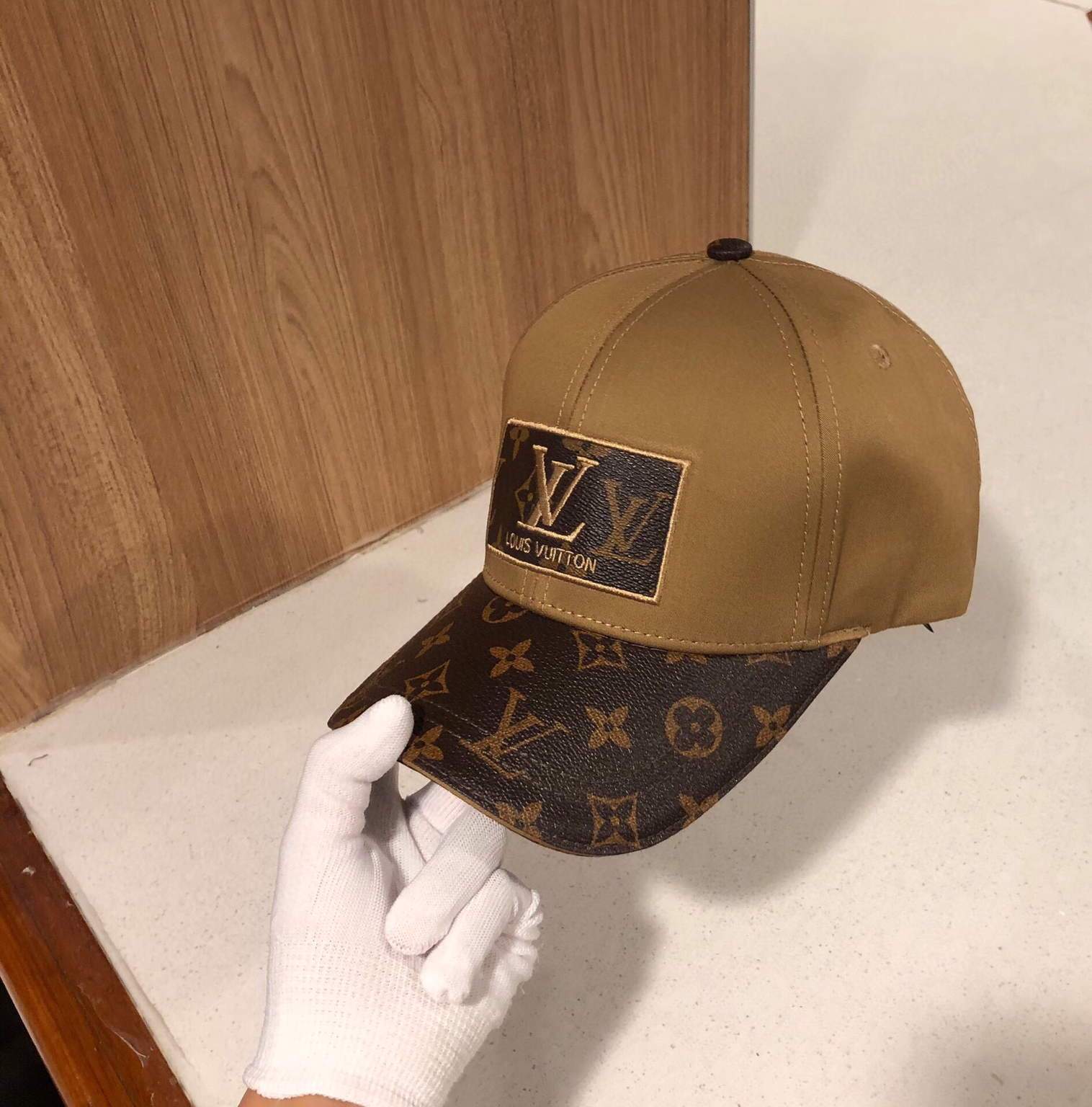 LV L60018 Louis Vuitton Hats Designer LV Cap Sun Hat