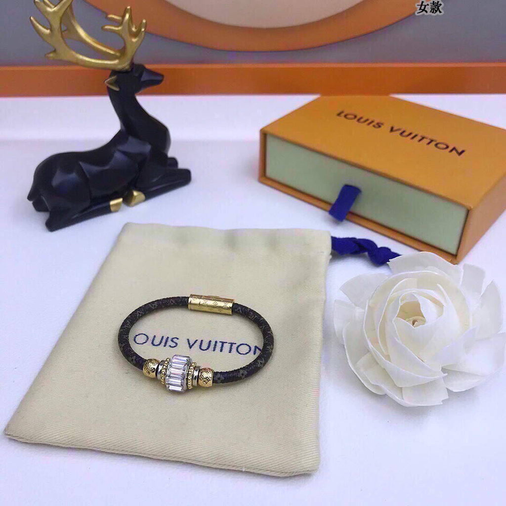 Louis Vuitton Bangle Bracelet Designer LV Jewelry L62509