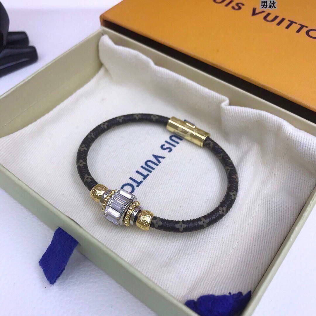 Louis Vuitton Bangle Bracelet Designer LV Jewelry L62570