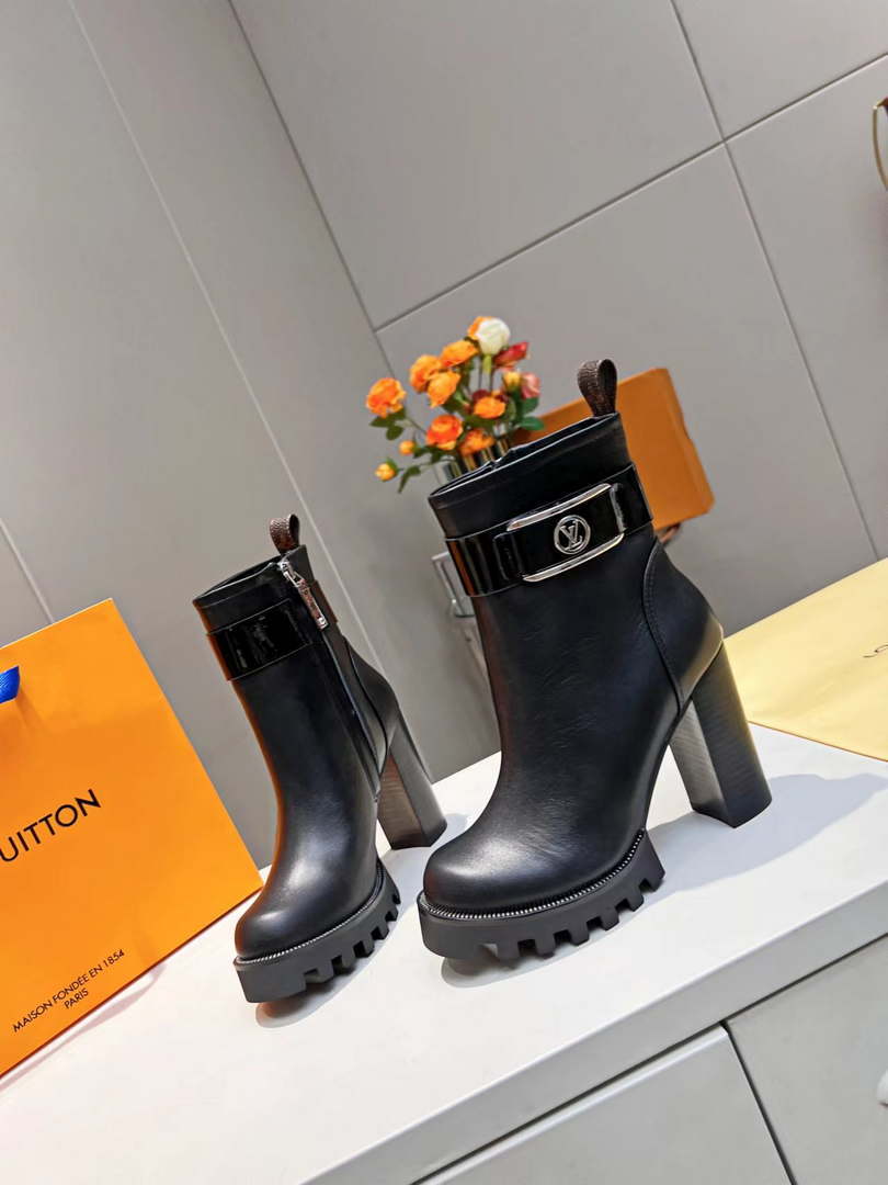 Louis Vuitton Women's Shoes 1AA0O8 Stat Trail Ankle Boot  2022 Collection 002