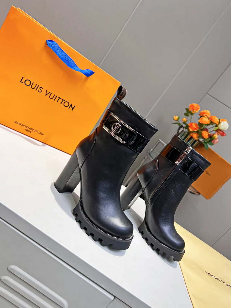 Louis Vuitton Women's Shoes 1AA0O8 Stat Trail Ankle Boot  2022 Collection 002