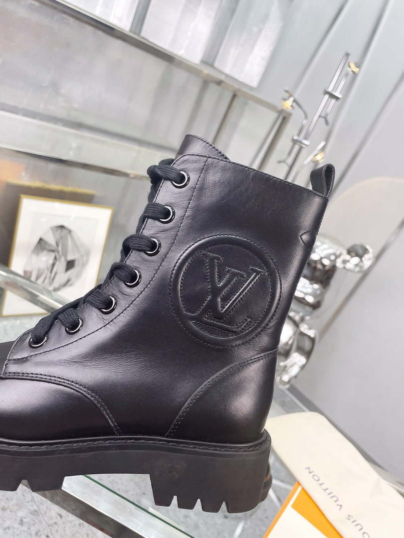 Louis Vuitton Women's Shoes 1A94Q5 Black Territory Flat Ranger 2022 Collection - 35 - View 8