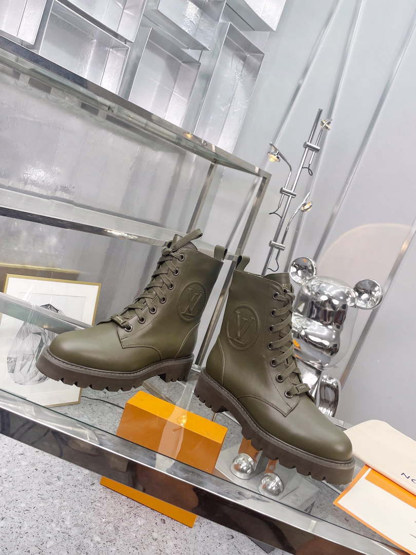 Louis Vuitton Women Shoes 1AAJ4M Territory Flat Rangers 2022 Collection