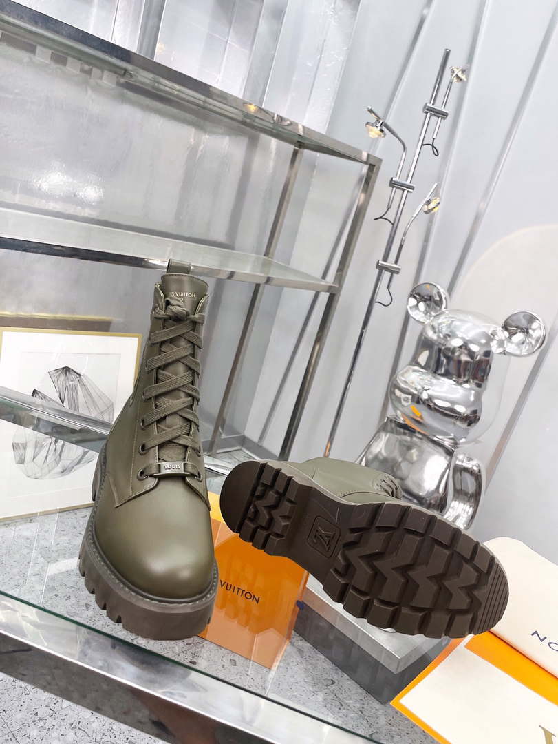 Louis Vuitton Women Shoes 1AAJ4M Territory Flat Rangers 2022 Collection