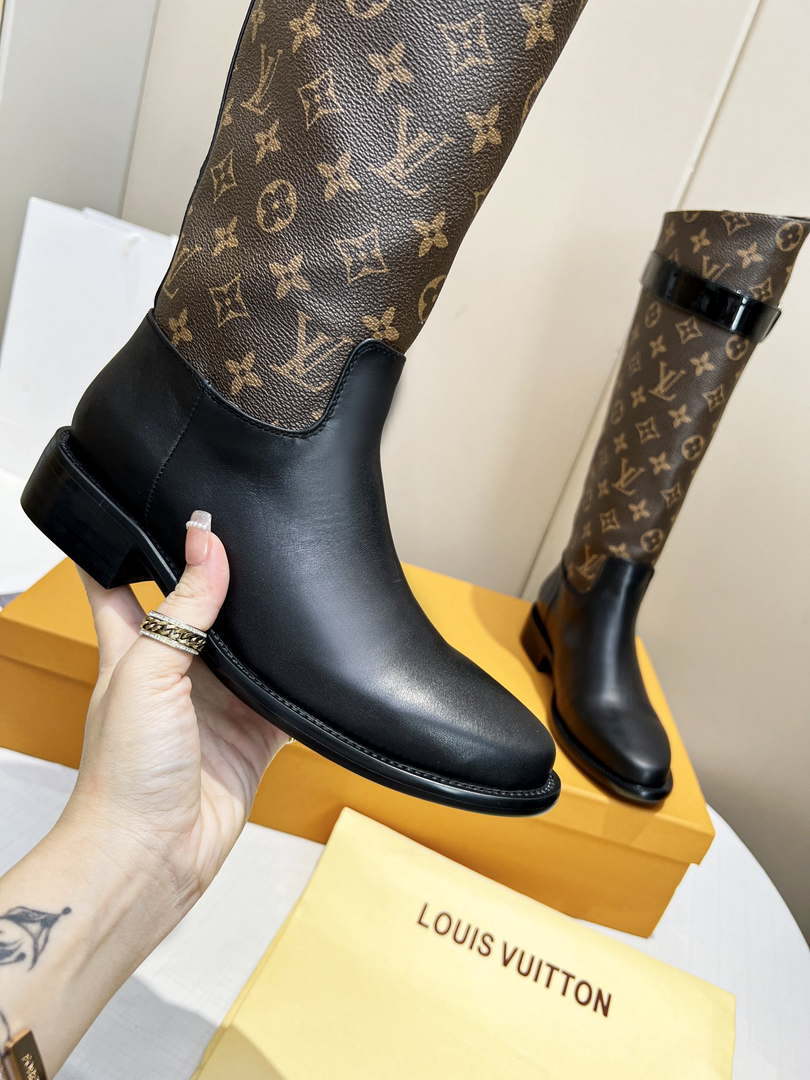 Louis Vuitton Women's Shoes 1AABES Westside Flat High Boots 2022 Collection 001 - 35 - View 6