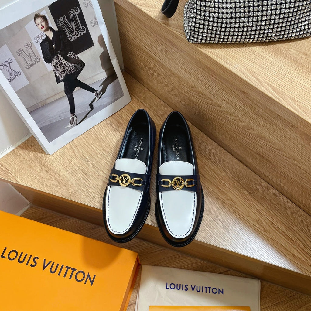 Louis Vuitton Women's Shoes 1AACXY Chess Flat Loafers 184001