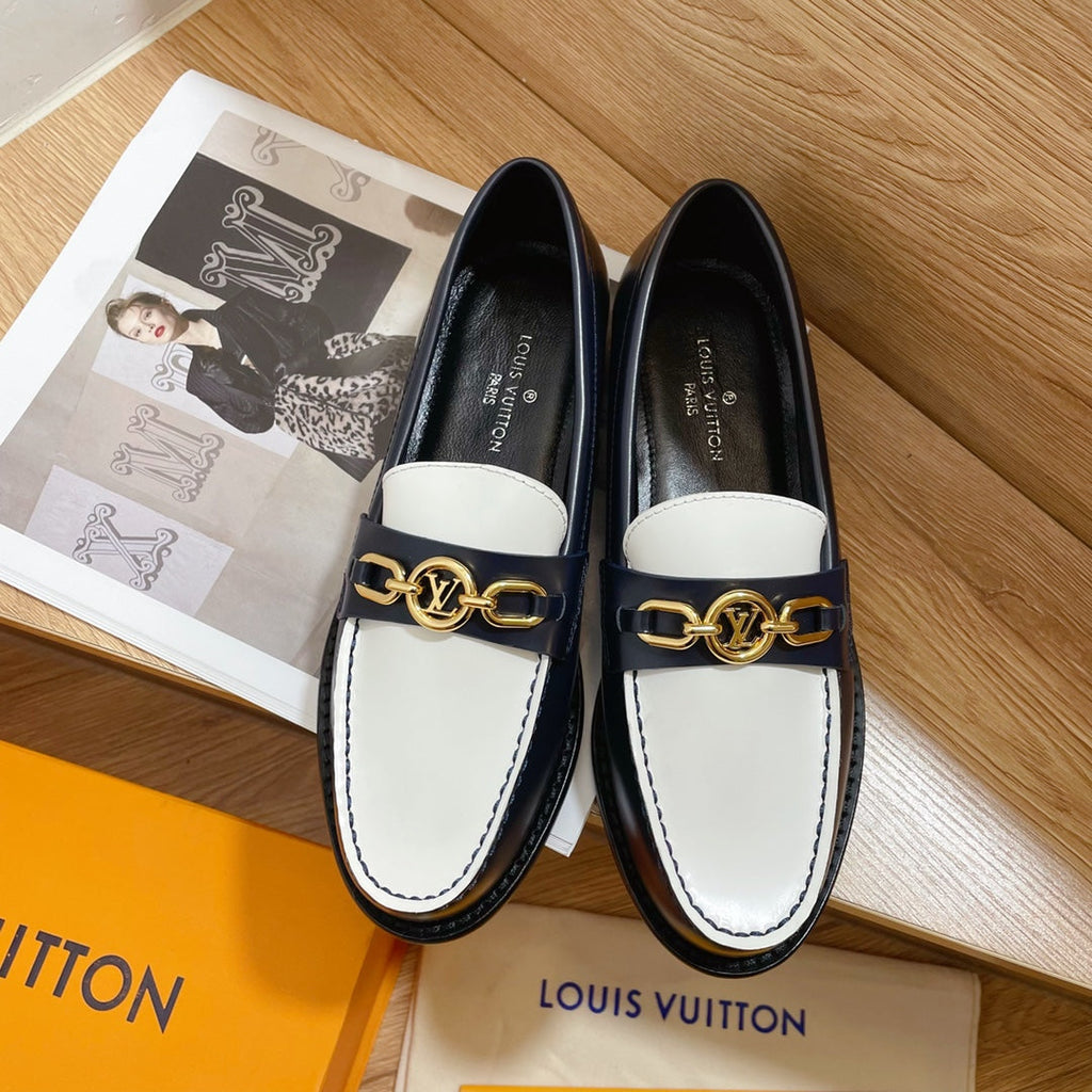 Louis Vuitton Women's Shoes 1AACXY Chess Flat Loafers 184001