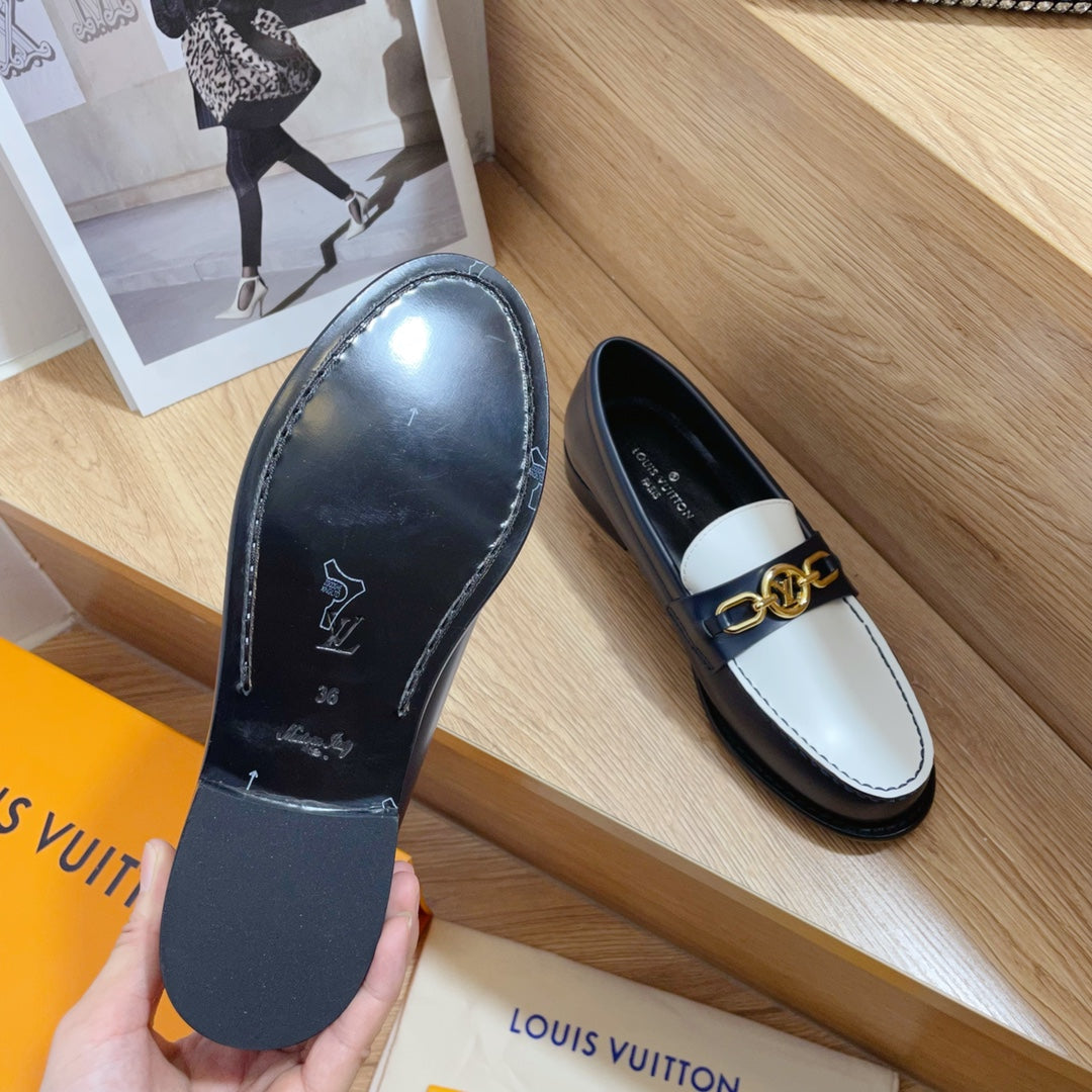 Louis Vuitton Women's Shoes 1AACXY Chess Flat Loafers 184001 - 35 - View 9
