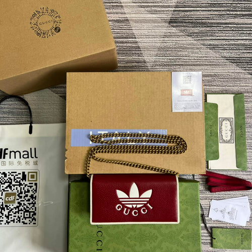 Adidas x Gucci ?621892 wallet with chain Off-white and red leather