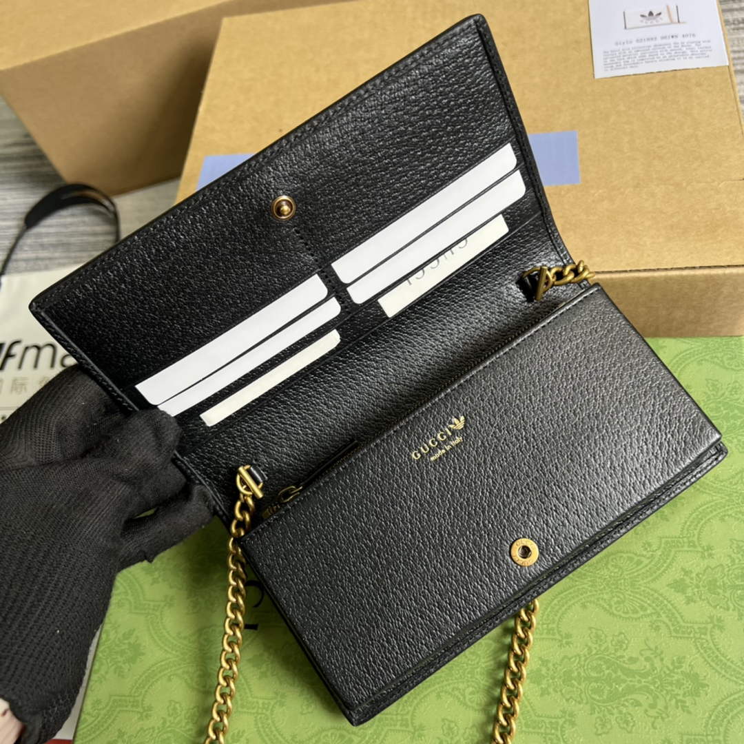 Adidas x Gucci ?621892 wallet with chain Off-white and black leather