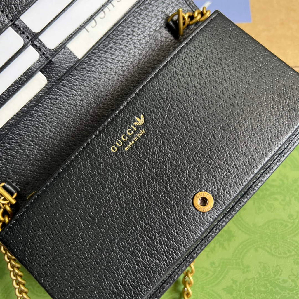 Adidas x Gucci ?621892 wallet with chain Off-white and black leather