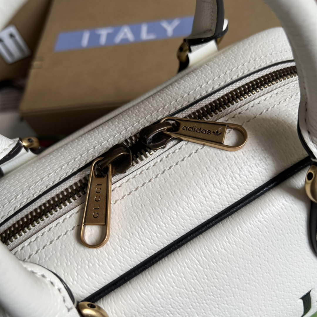 Adidas x Gucci 702397 mini duffle bag White