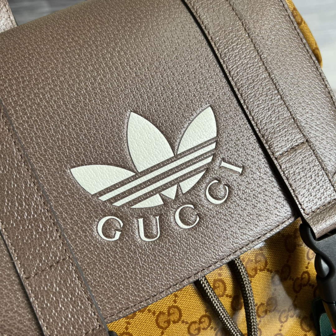 Adidas  x Gucci backpack ?495563 Beige and brown