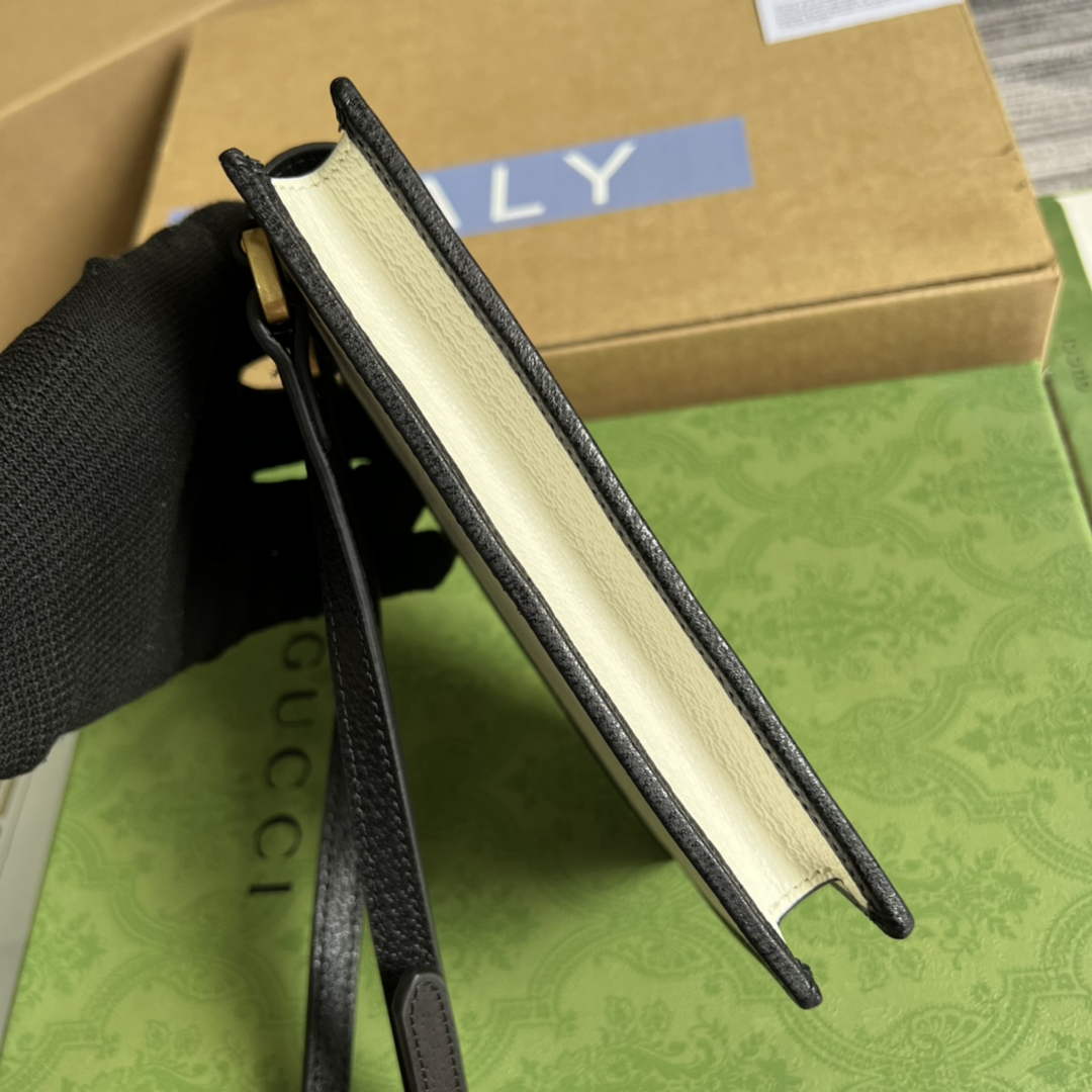 Adidas  x Gucci phone case 702203 Off-white and black leather
