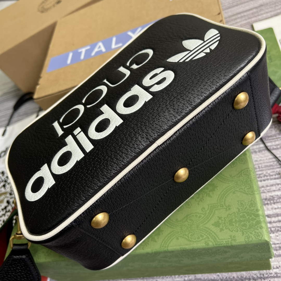 Adidas  x Gucci small shoulder bag 702427 Black leather