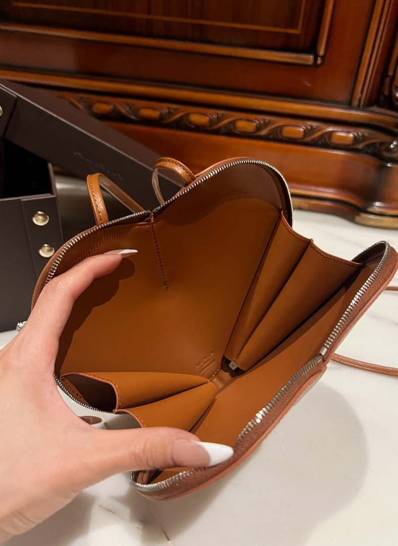 Alaia AA1P003C0Y75 LE Coeur Bag In Calfskin Brown