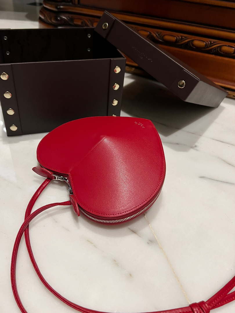 Alaia AA1P003C0Y75 LE Coeur Bag In Calfskin Red