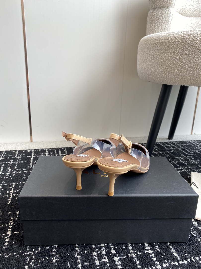 Alaia Women's AA3E057CK150 C?ur 55 PU and patent-leather slingback pumps Apricot