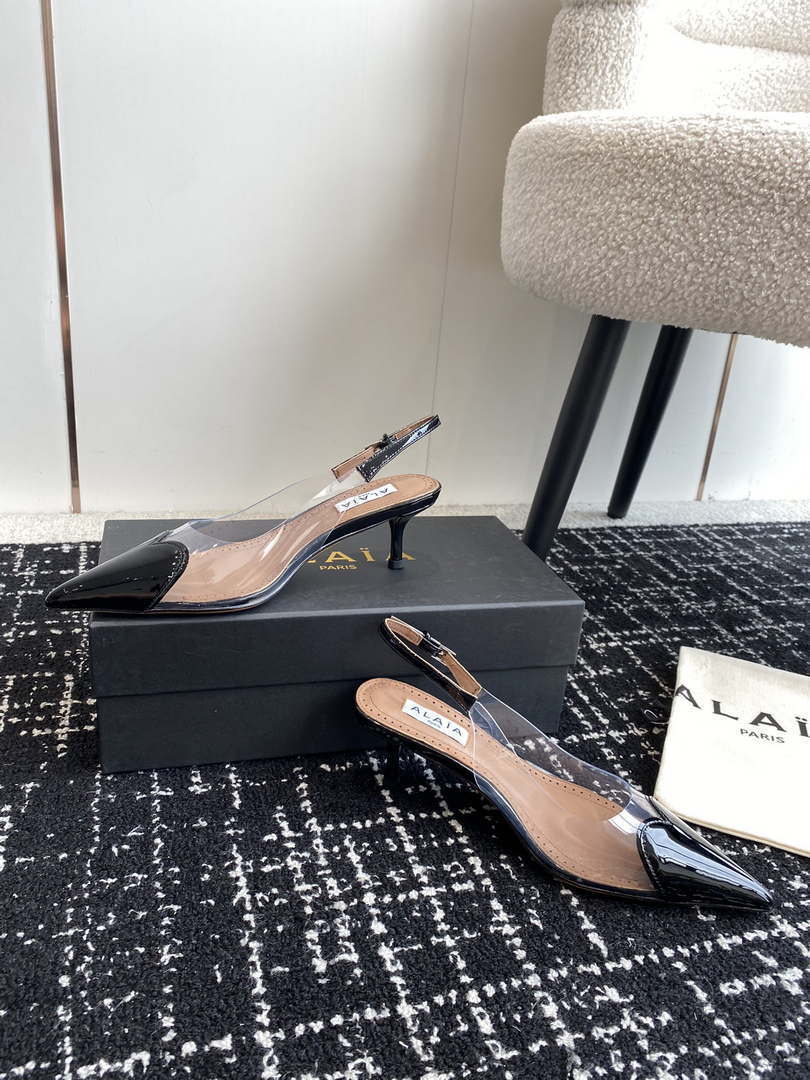 Alaia Women's AA3E057CK150 C?ur 55 PU and patent-leather slingback pumps Black