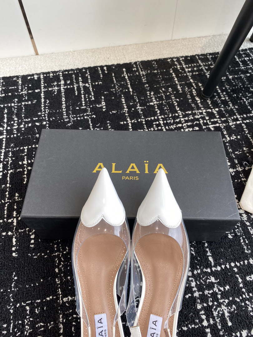 Alaia Women's AA3E057CK150 C?ur 55 PU and patent-leather slingback pumps White